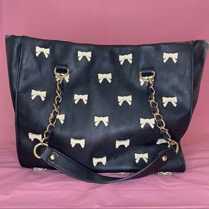 🎀Betsey Johnson handbag🎀